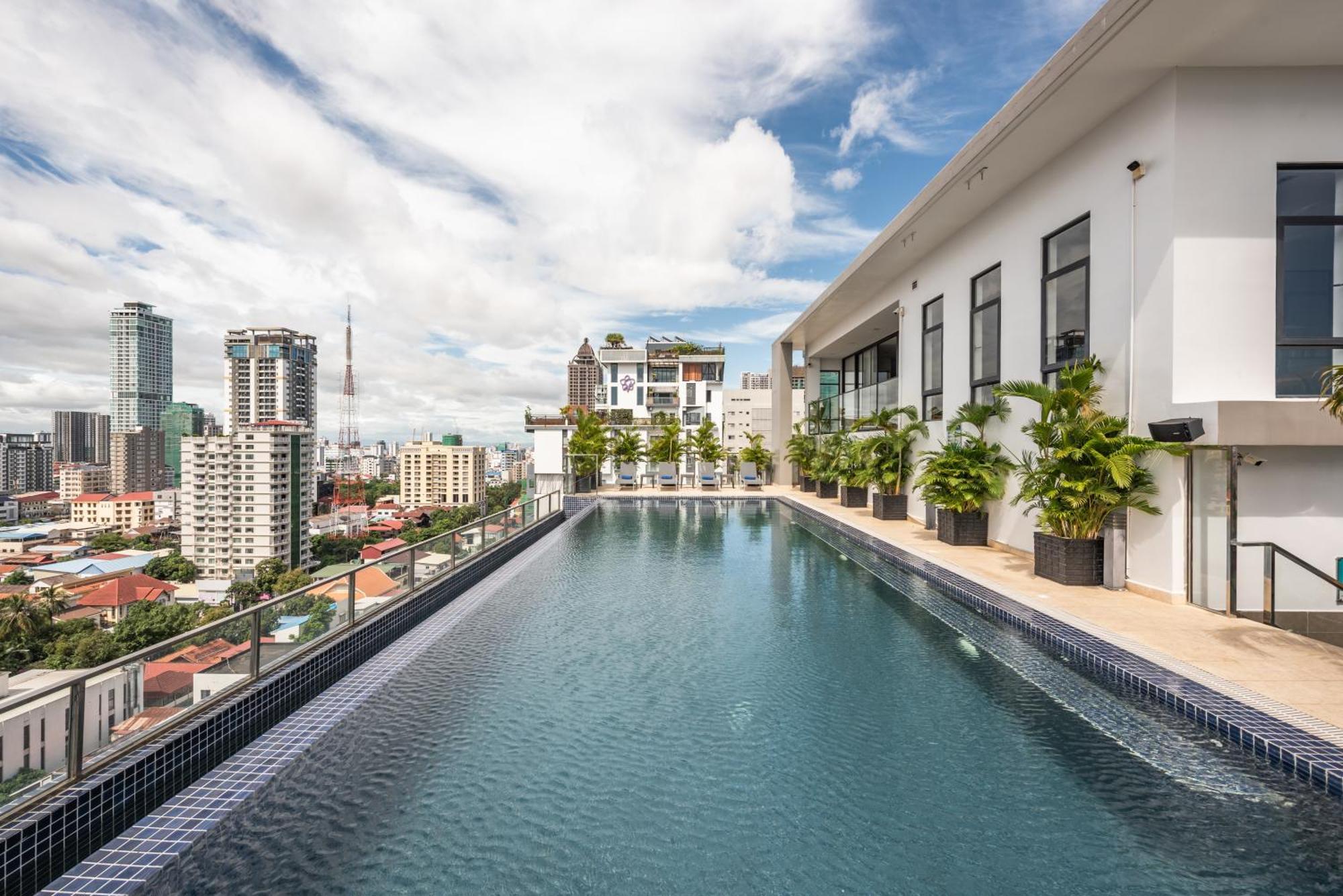 Mansion 51 Hotel & Apartment Phnom Penh Bagian luar foto