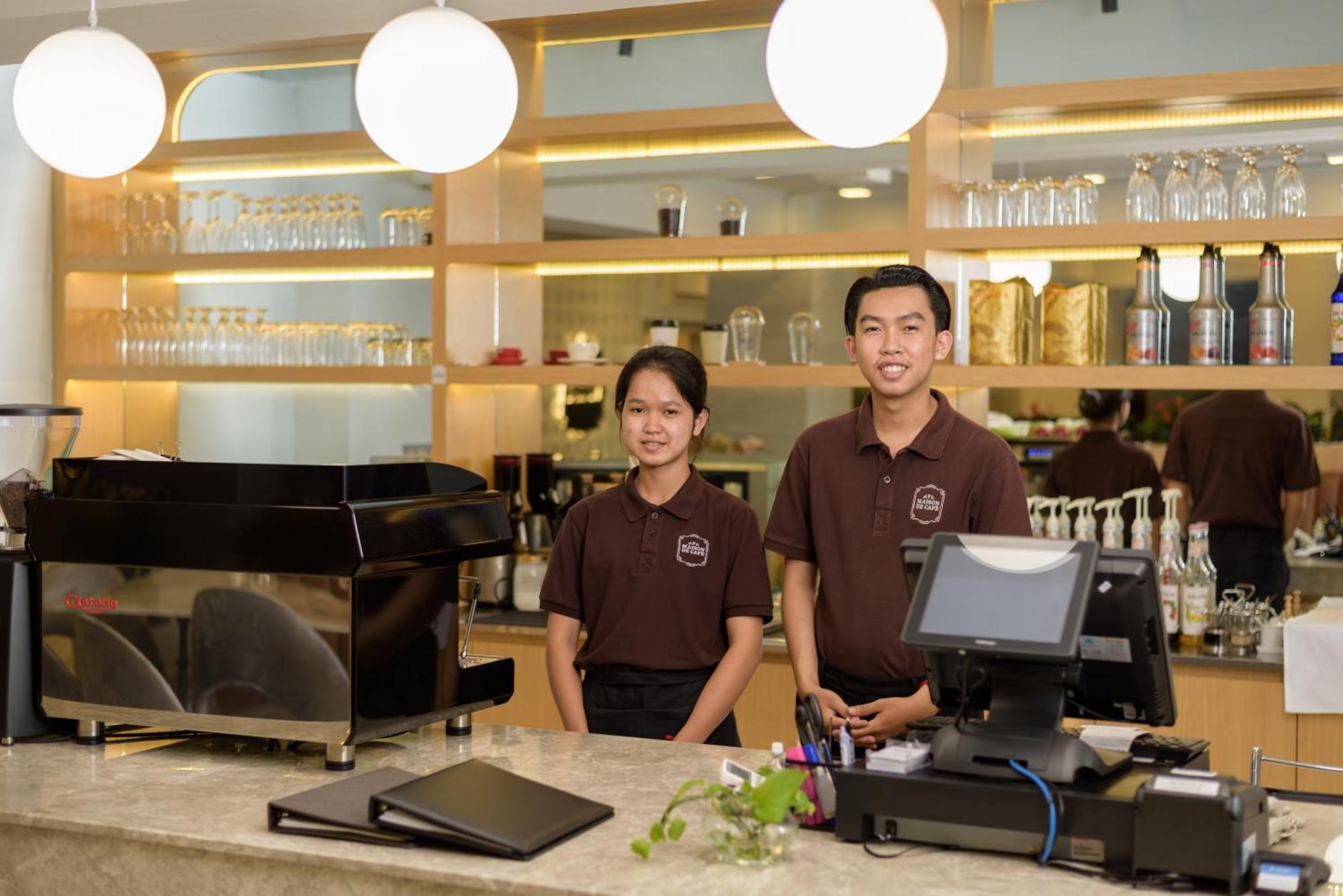 Mansion 51 Hotel & Apartment Phnom Penh Bagian luar foto