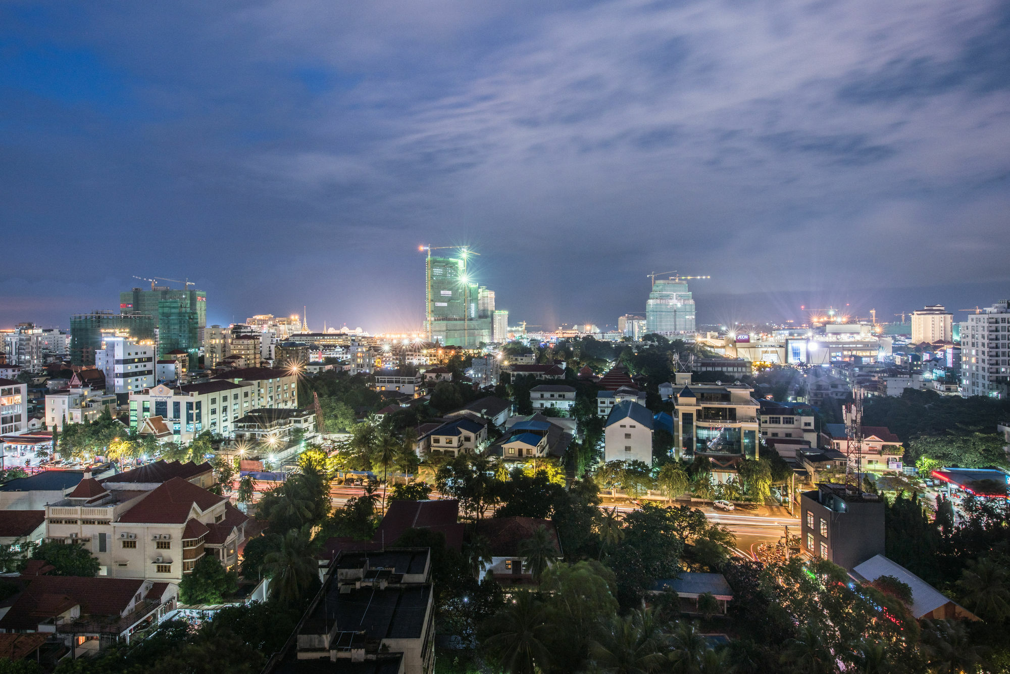 Mansion 51 Hotel & Apartment Phnom Penh Bagian luar foto